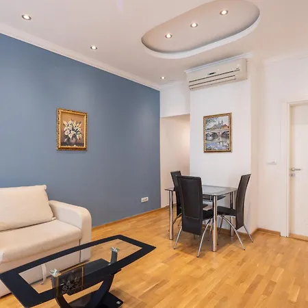 Center Lux Iii Apartment Belgrade