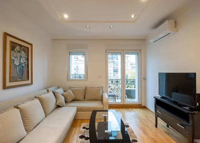 Apartament Center Lux Iii